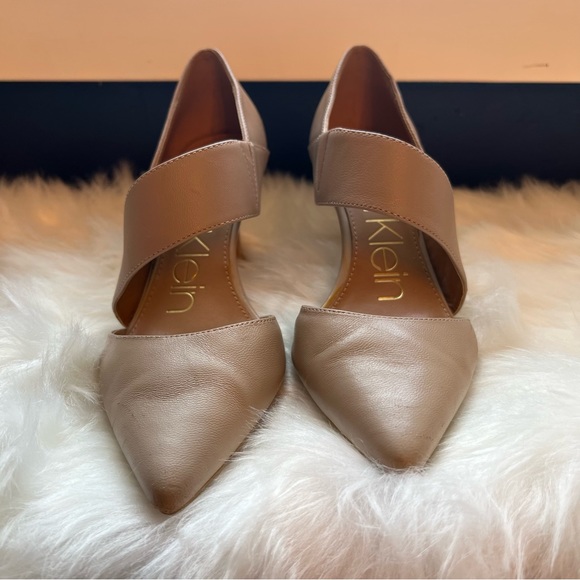 Calvin Klein Gella Nude Pump - Picture 3 of 9